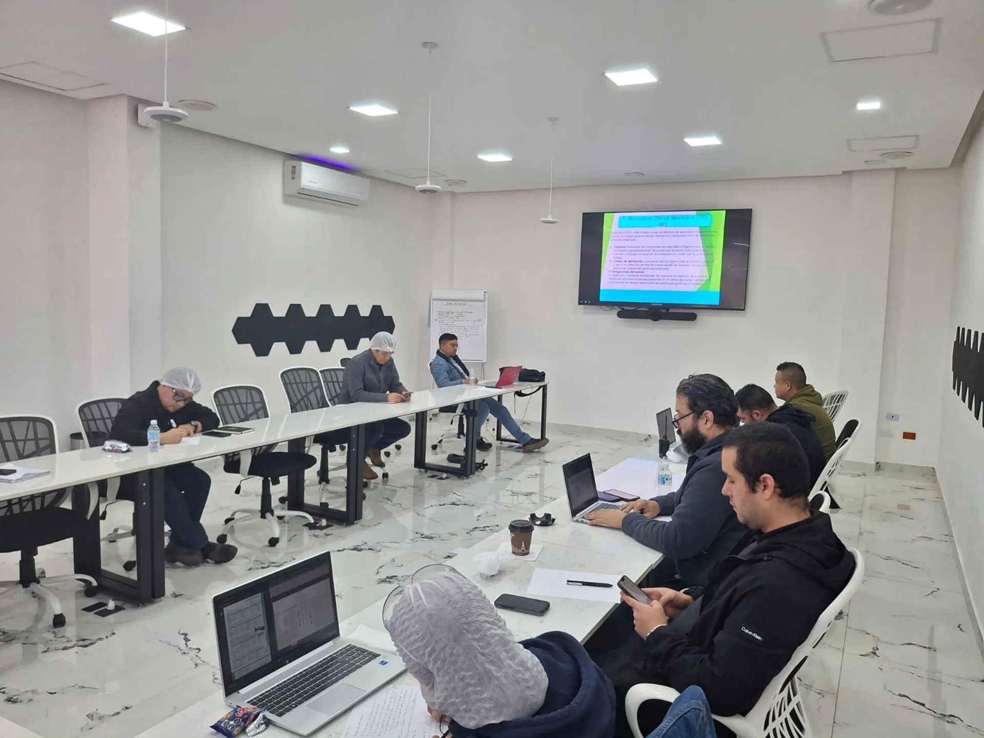 Capacitación en sala